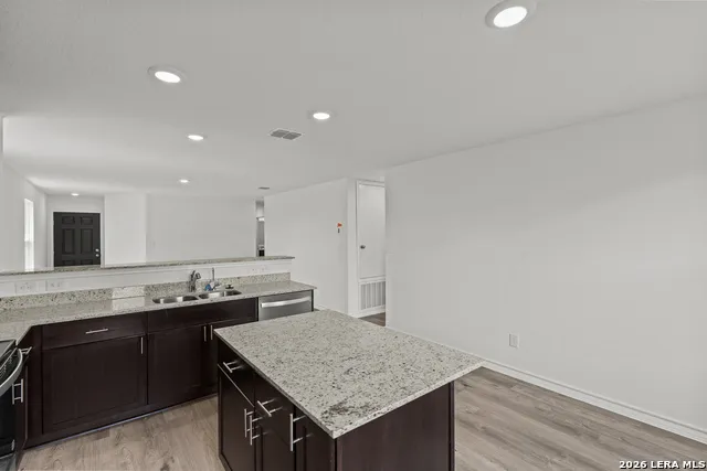 454 WHITE HERON WAY Marion, TX 78124
