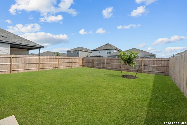 454 WHITE HERON WAY Marion, TX 78124