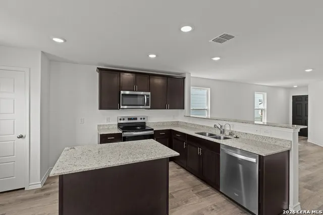 454 WHITE HERON WAY Marion, TX 78124