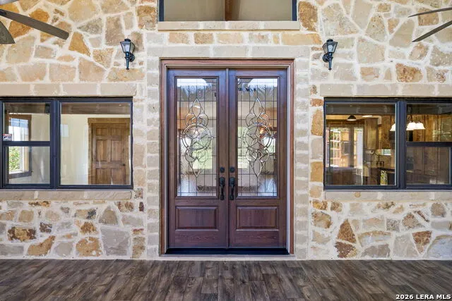 1355 BROAD OAK DR Bandera, TX 78003