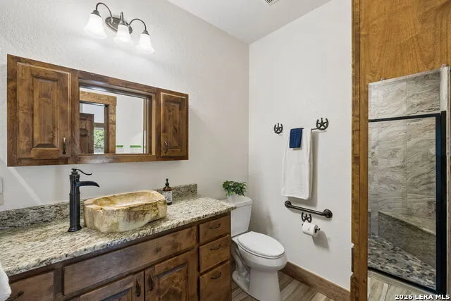1355 BROAD OAK DR Bandera, TX 78003