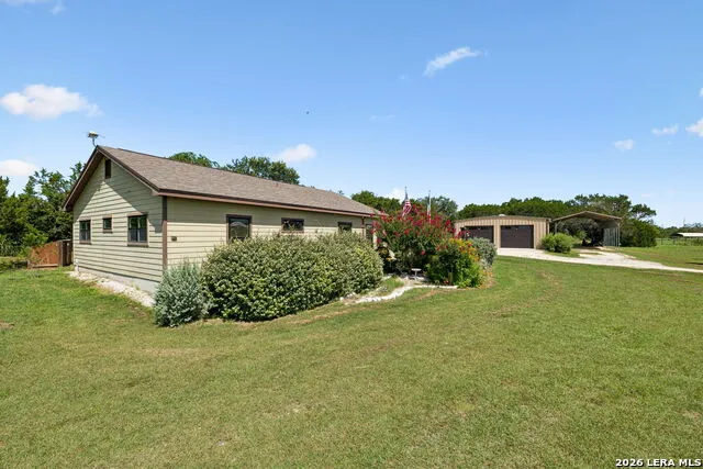 1355 BROAD OAK DR Bandera, TX 78003