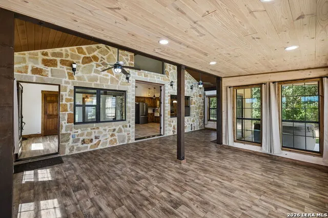 1355 BROAD OAK DR Bandera, TX 78003