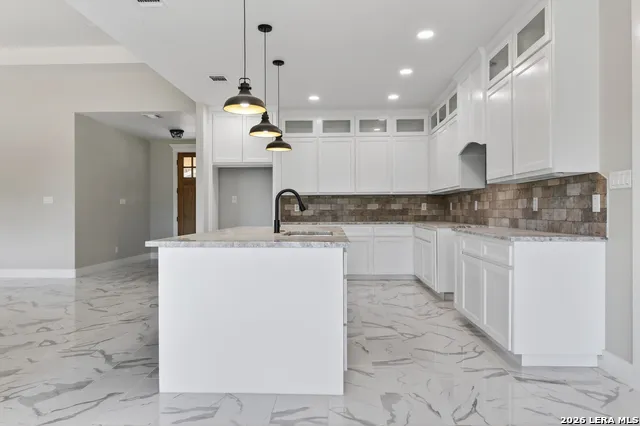 490 North Star Dr Bandera, TX 78003