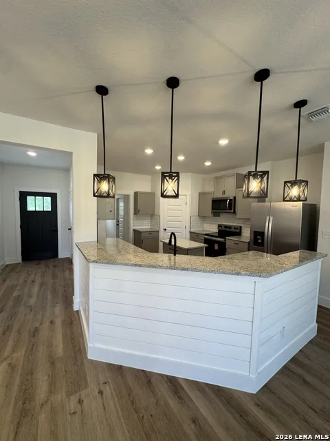 2000 OWENS AVE Three Rivers, TX 78071