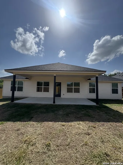2000 OWENS AVE Three Rivers, TX 78071
