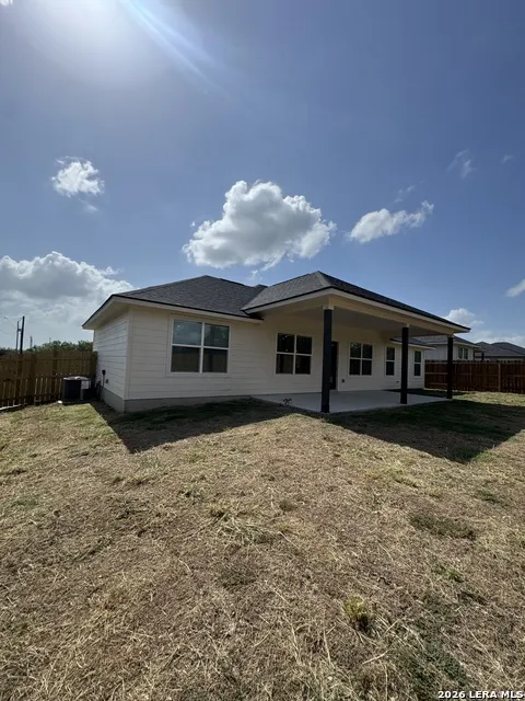 2000 OWENS AVE Three Rivers, TX 78071