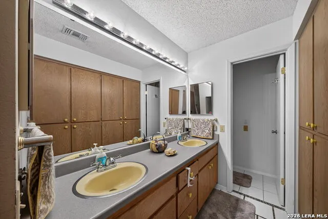9611 AZALEA CIR Garden Ridge, TX 78266