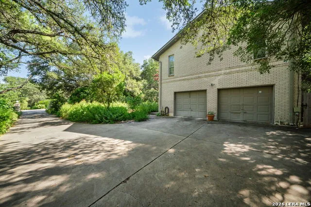 9611 AZALEA CIR Garden Ridge, TX 78266