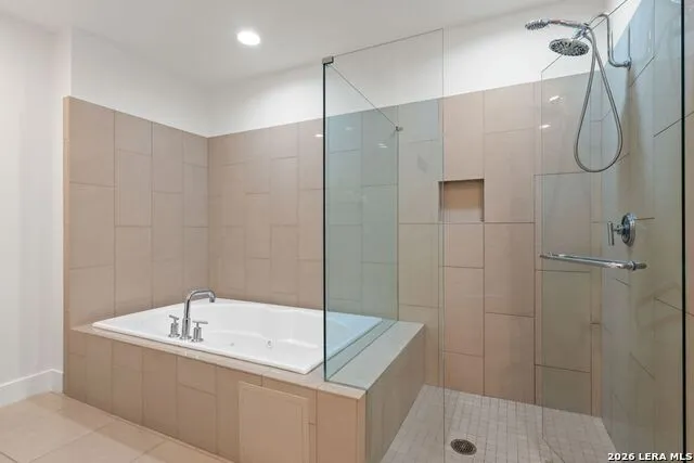 610 E MARKET ST #2708 San Antonio, TX 78205