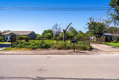 1220 Rice Rd