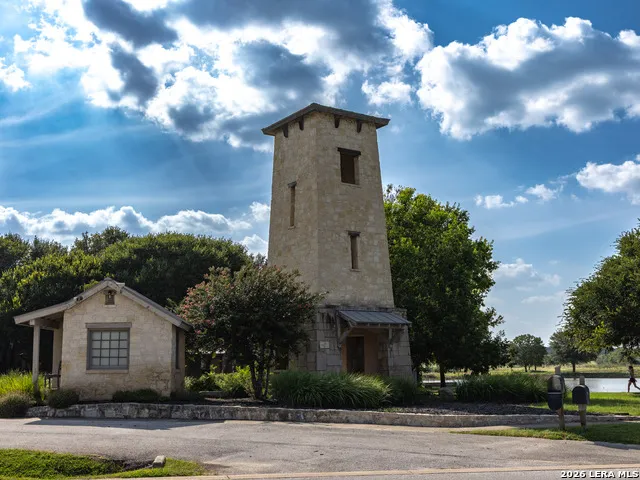 3304 ARROWHEAD DR Kerrville, TX 78028