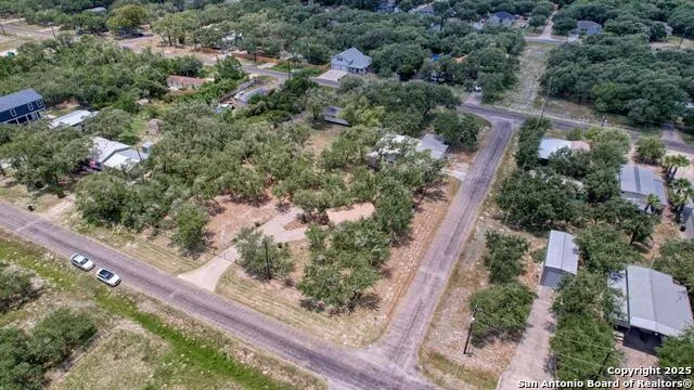 527 traylor Rockport, TX 78382