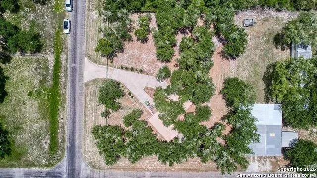 527 traylor Rockport, TX 78382
