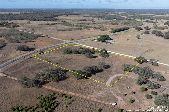 2991 Cr 442 Stockdale, TX 78160