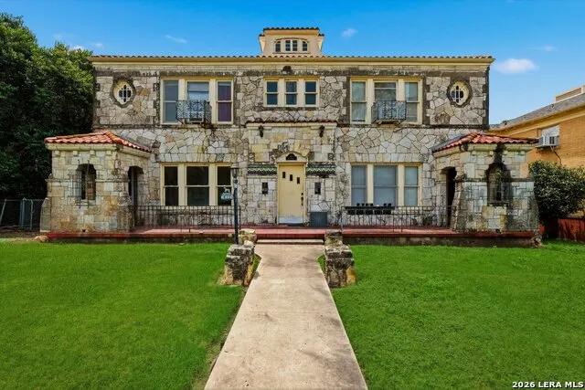412 CLUB DR Unit 1 San Antonio, TX 78201