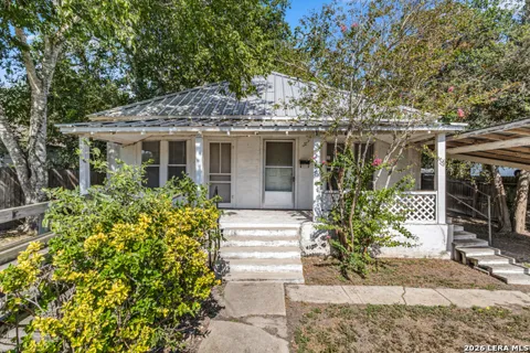 412 S 4TH ST