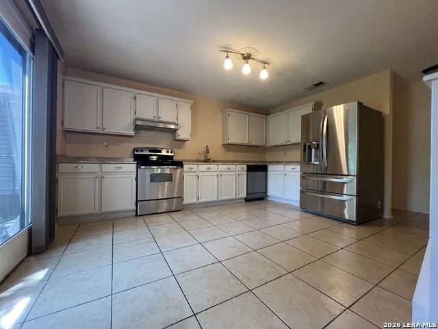 12646 MAPLE PARK DR San Antonio, TX 78249