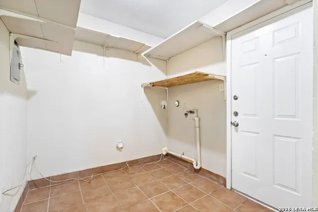 12214 Lone Shadow Trail Live Oak, TX 78233