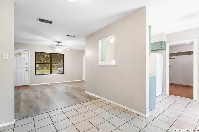 12214 Lone Shadow Trail Live Oak, TX 78233