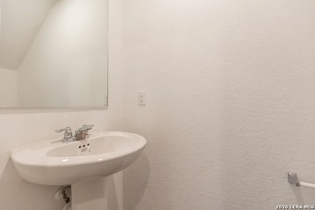 5319 Hornbeck Converse, TX 78109