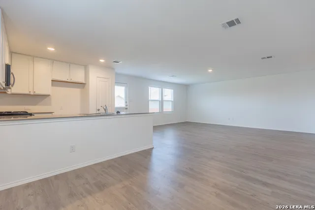 5319 Hornbeck Converse, TX 78109