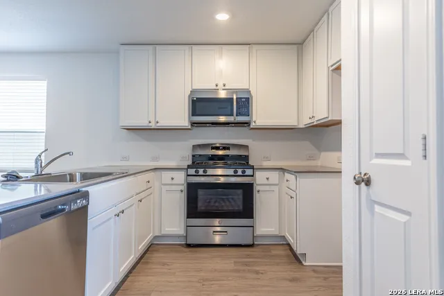 5319 Hornbeck Converse, TX 78109