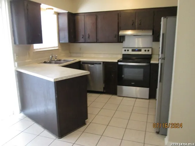 4431 MYRNA DR San Antonio, TX 78218