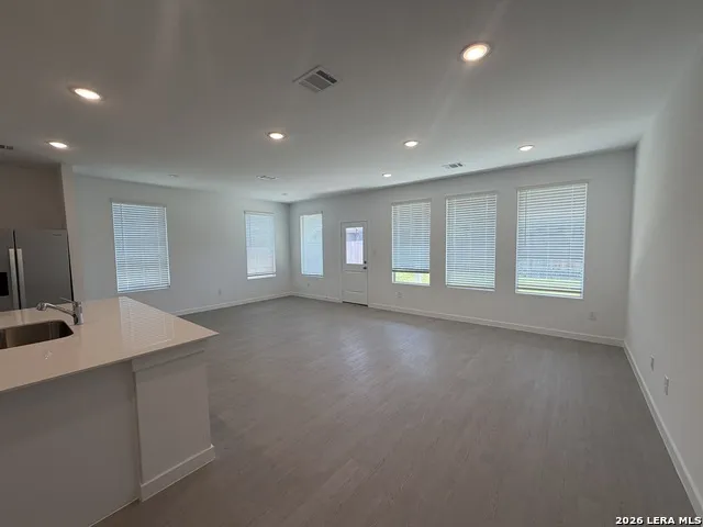 8908 San Carlos Seguin, TX 78155