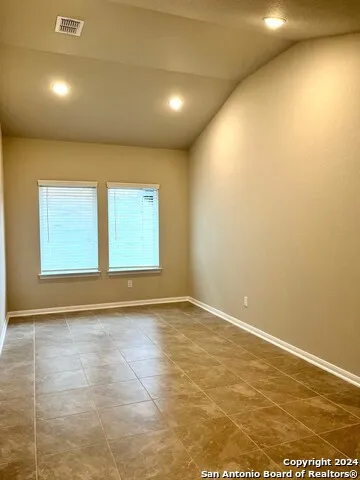 9223 Grand Western Converse, TX 78109