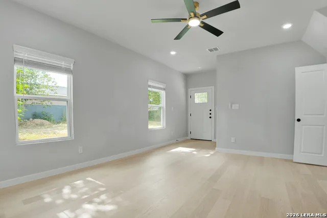 525 Dakota Unit 102 San Antonio, TX 78203