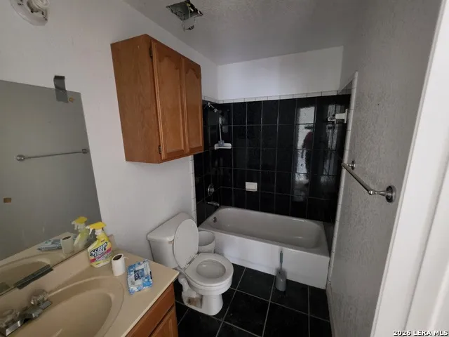 3665 Pvt Rd 5500 Uvalde, TX 78801
