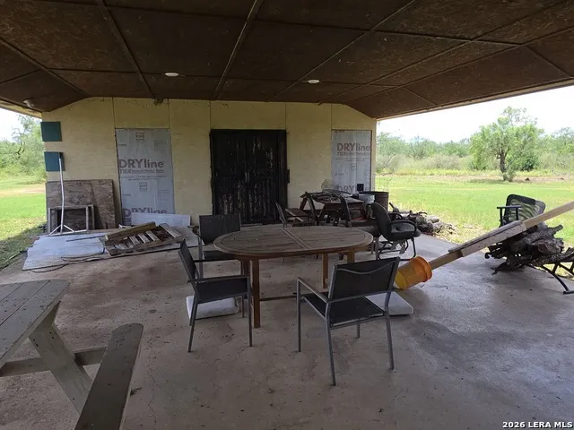 3665 Pvt Rd 5500 Uvalde, TX 78801