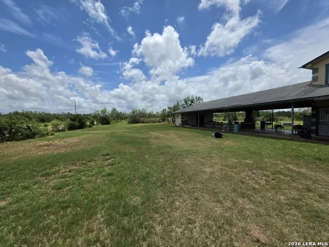 3665 Pvt Rd 5500 Uvalde, TX 78801