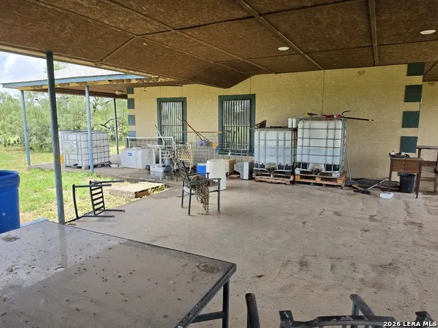 3665 Pvt Rd 5500 Uvalde, TX 78801