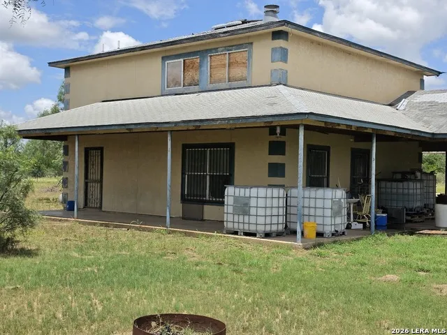 3665 Pvt Rd 5500 Uvalde, TX 78801