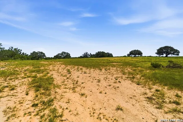 2194 S Ranch Rd 187 Sabinal, TX 78881
