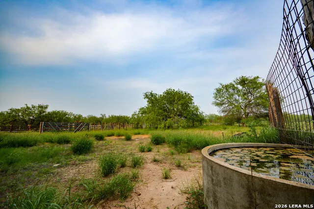 2923 FM 186 Carrizo Springs, TX 78834