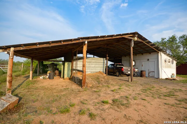 2923 FM 186 Carrizo Springs, TX 78834