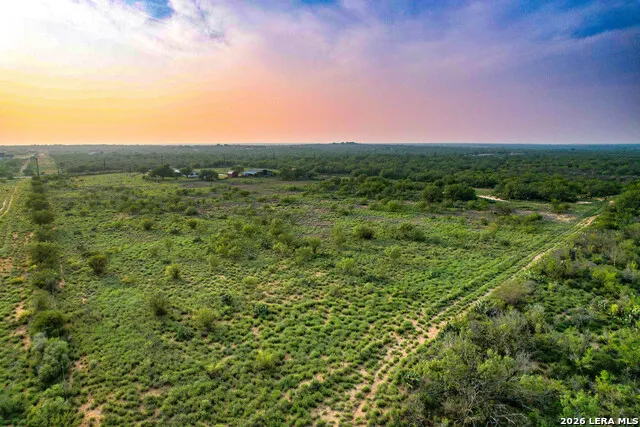 2923 FM 186 Carrizo Springs, TX 78834