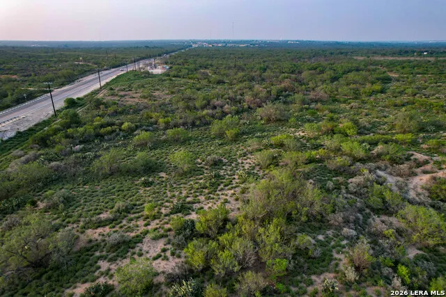 2923 FM 186 Carrizo Springs, TX 78834