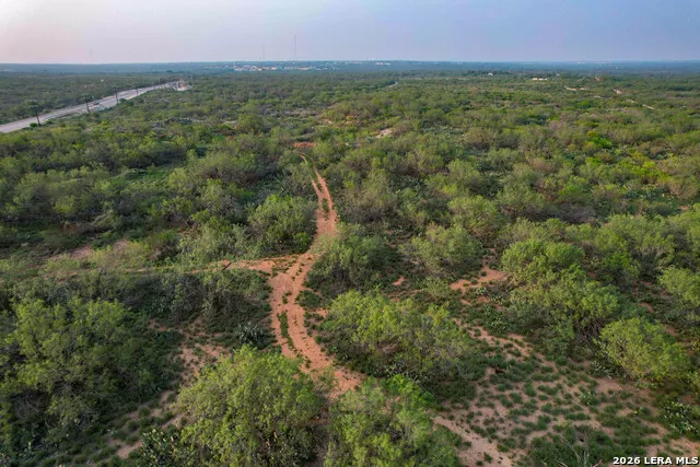 2923 FM 186 Carrizo Springs, TX 78834