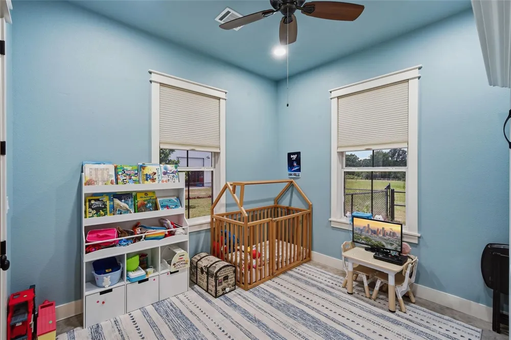 681 Emma Rd Oakhurst, TX 77365