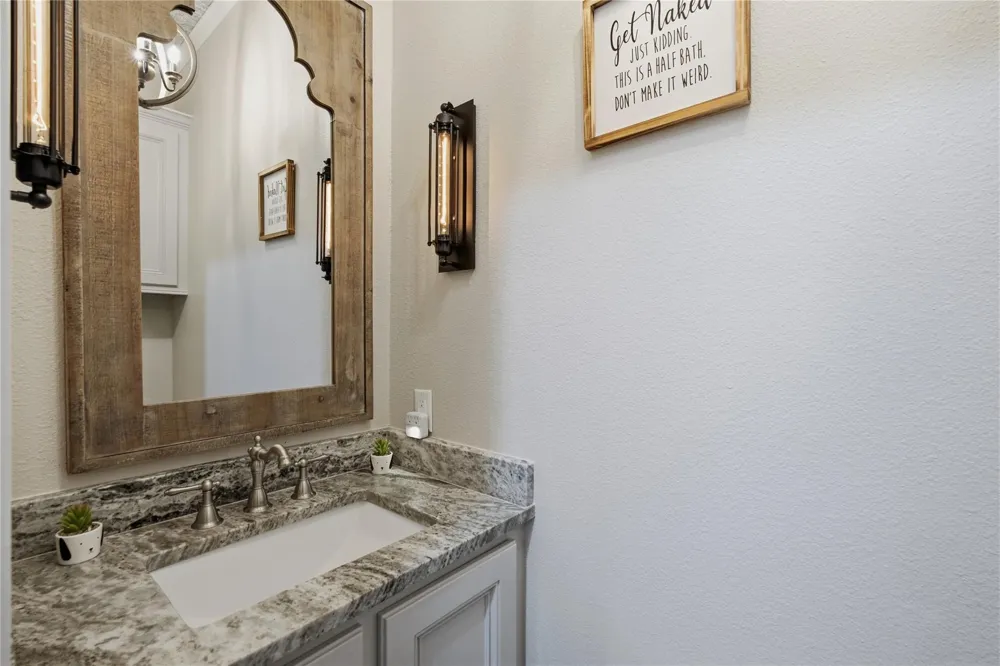 681 Emma Rd Oakhurst, TX 77365
