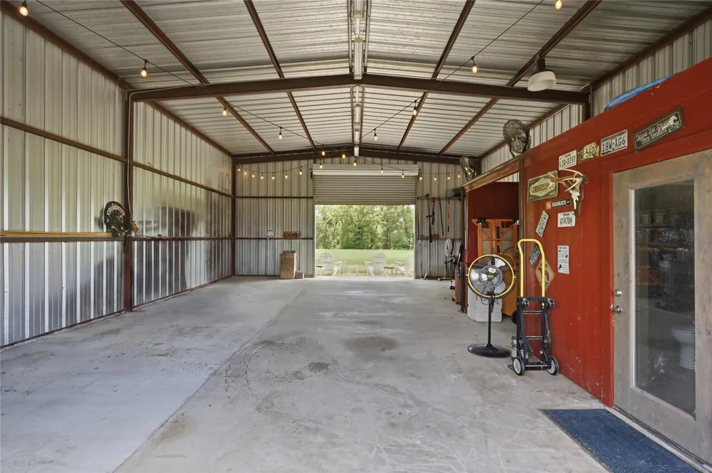 681 Emma Rd Oakhurst, TX 77365