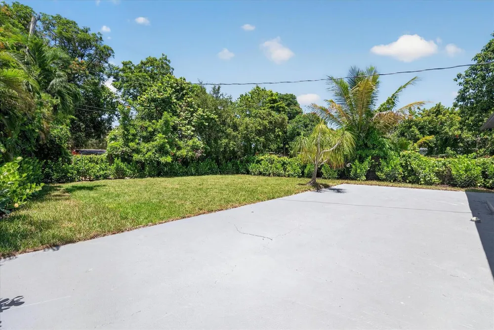 1645 NW 121ST STREET North Miami, FL 33167