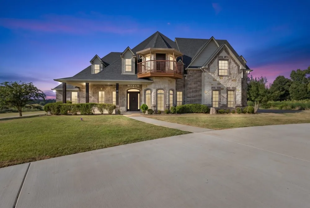 7820 Molina Drive Tyler, TX 75704