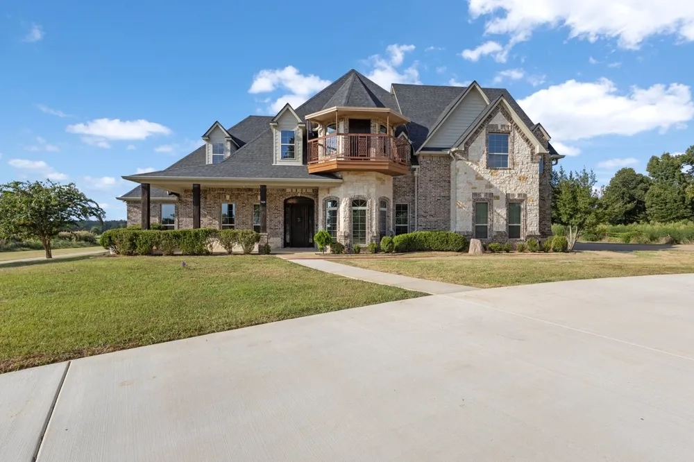 7820 Molina Drive Tyler, TX 75704