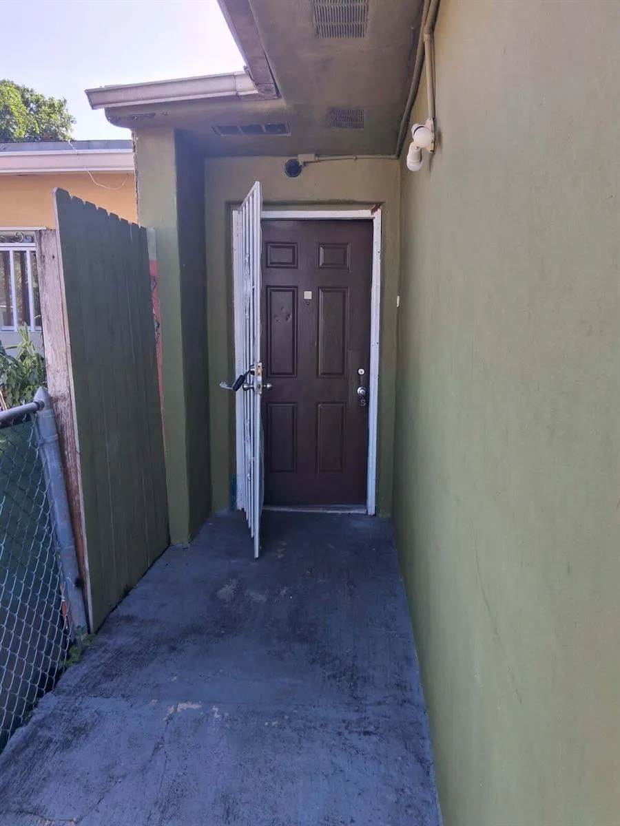 3718 NW 213th Street Miami Gardens, FL 33055