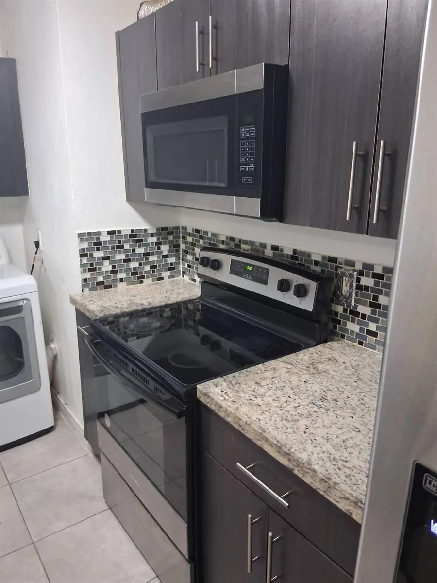 3718 NW 213th Street Miami Gardens, FL 33055